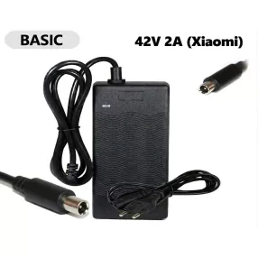 Xiaomi M365 roller töltő (basic, 42V, 2A, DC8)